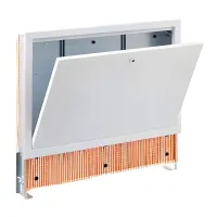 Cassetta universale per collettori, dim. 600x90x620 mm, con piedini e fascione, completa di coperchio verniciato bianco 01CA60090VR02